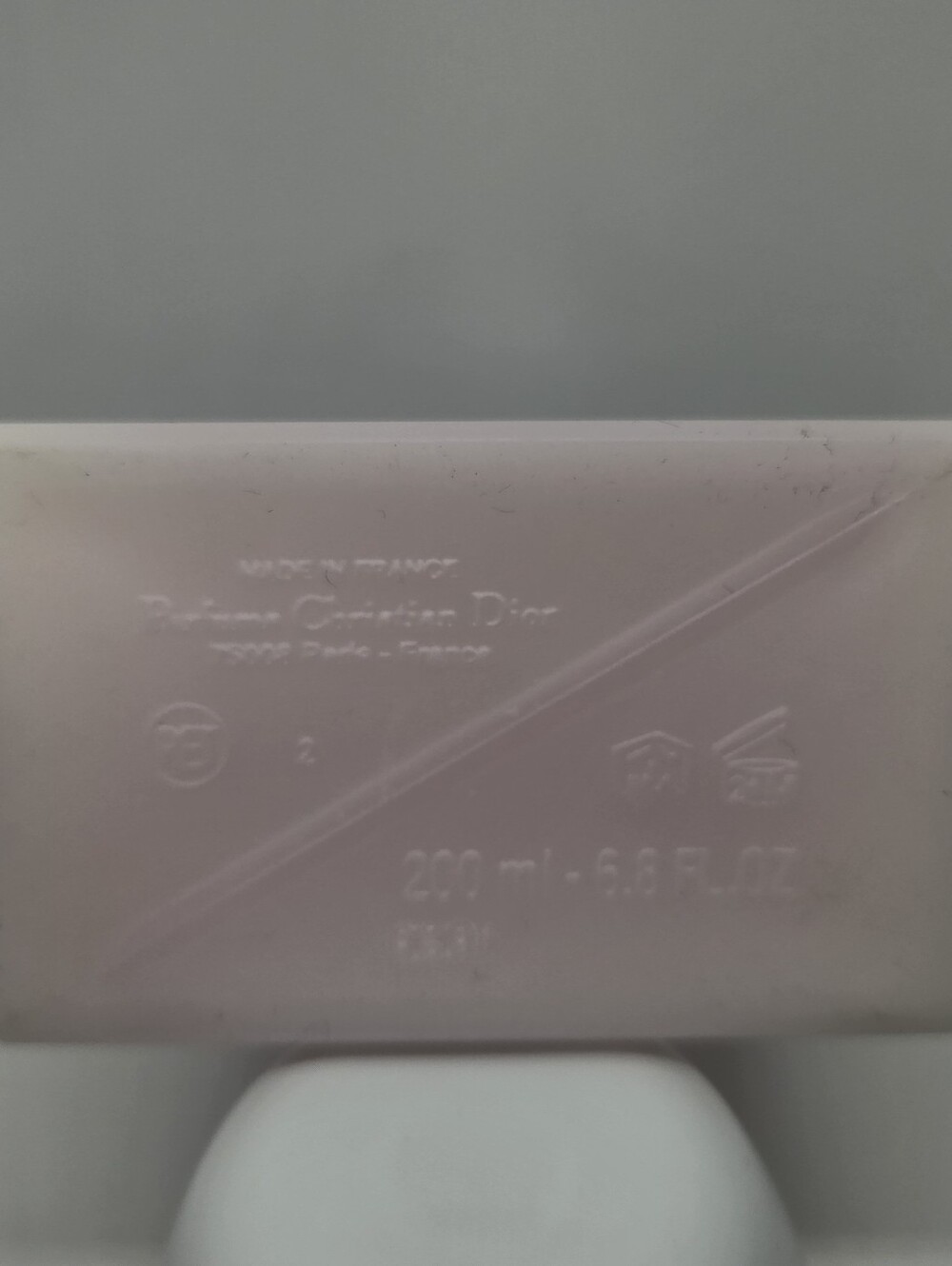 Dior Miss Dior Moisturizing Body Milk - Light Pink - Picture 4 of 4